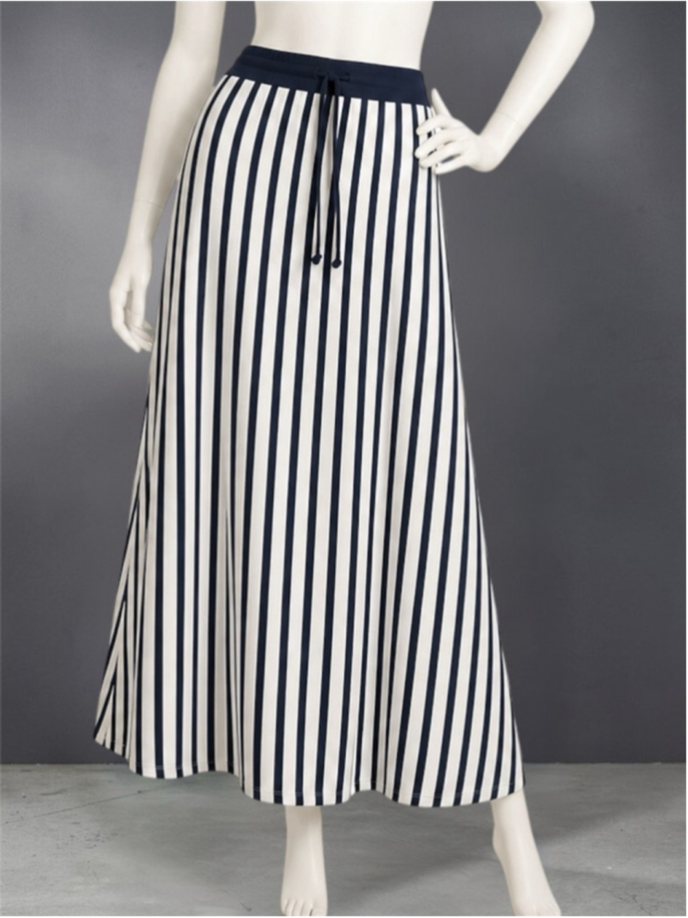 Zara Navy & White Knotted Striped Maxi Skirt – Size M – New - Picture 5 of 9
